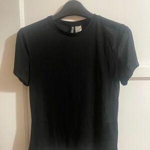 H&M very thinner see through Black Short Sleeve Crewneck Tee